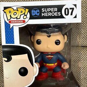 Funko Pop DC Super Heroes #07 Superman Vinyl Figure